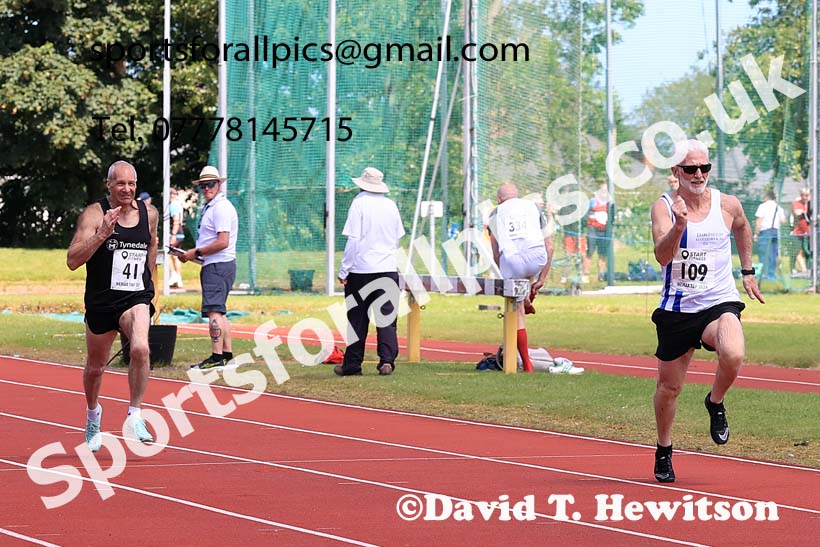 Mens 200 metres, 2024 NE Masters Track and Field Champs., Monkton Stadium, Jarrow.  Photo: David T. Hewitson/Sports for All Pics